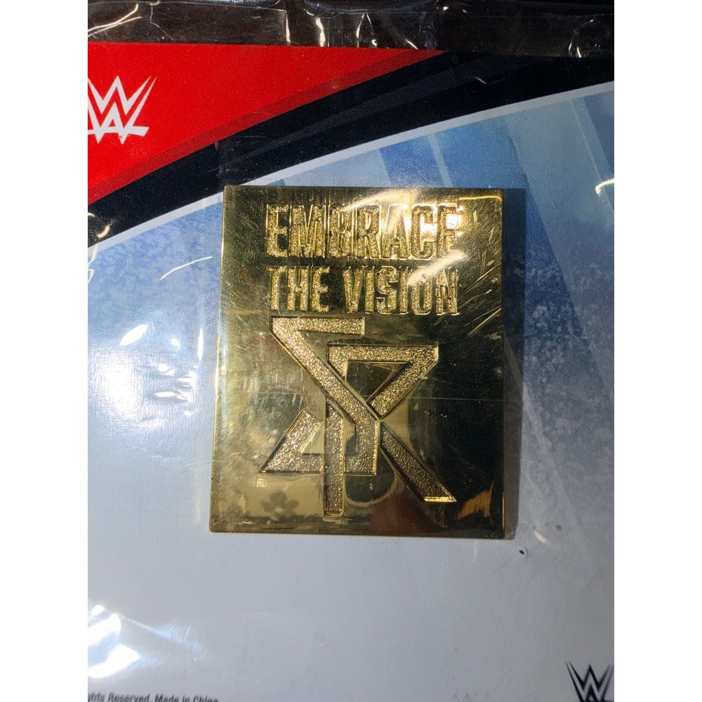 WWE Slam Crate Seth Rollins Embrace The Vision Gold Enamel Pin Loot Crate 2021 - Picture 4 of 4